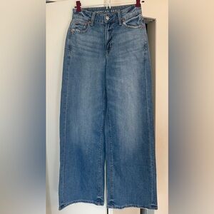 American Eagle Super High Rise Baggy Wide Leg jeans NWOT